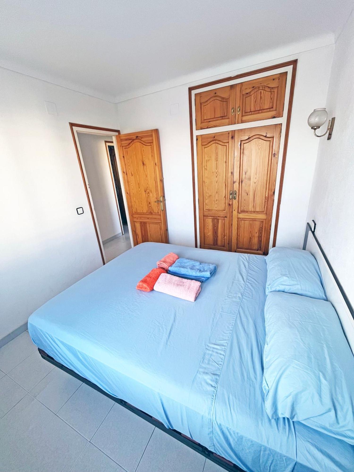 Apartamento De 3 Habitaciones En El Centro L'Escala Exterior photo
